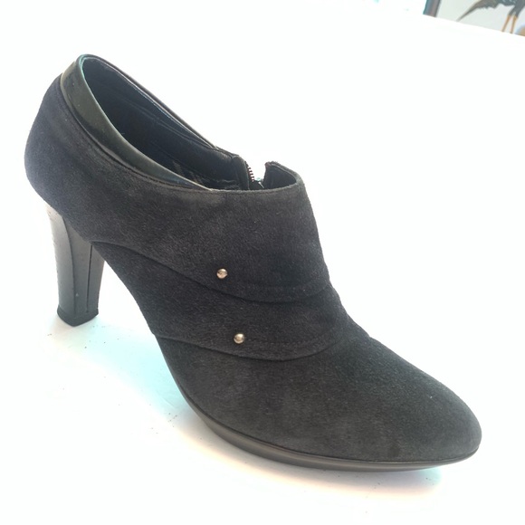 Aquatalia Made in Italy Water Resistant Blue Suede Booties - Picture 2 of 13